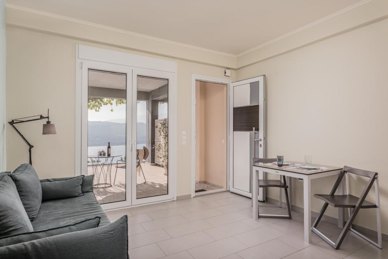 Heaven'S Door Apartment Samos Town Exterior photo
