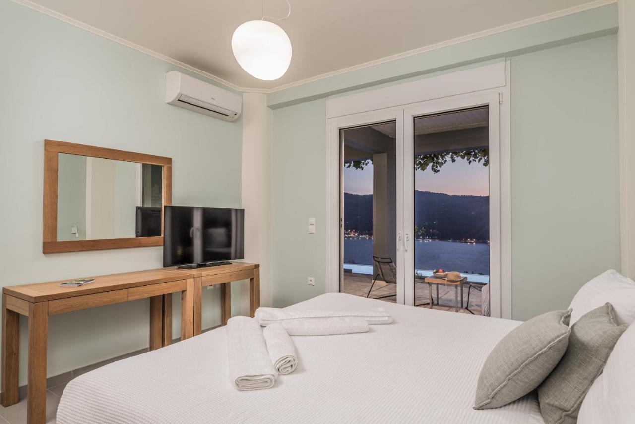 Heaven'S Door Apartment Samos Town Exterior photo